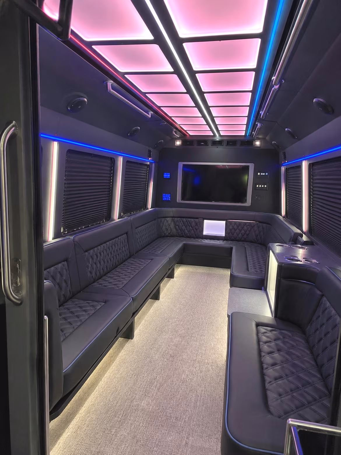 Rent a Bus to Spanish Town Mardi Gras Parade