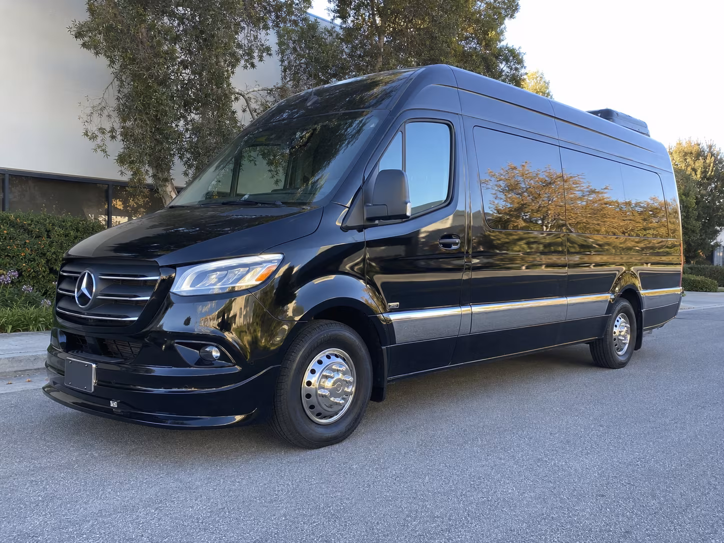 Baton Rouge Airport Shuttle & Transportation party bus exterior