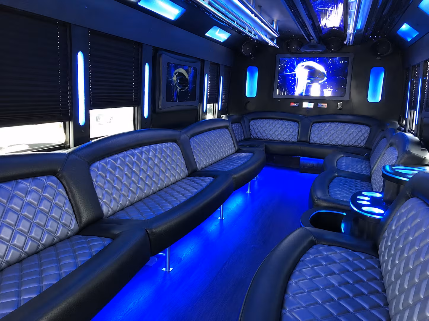 Baton Rouge Birthday, Sweet 16, & Quinceañera Transportation party bus exterior