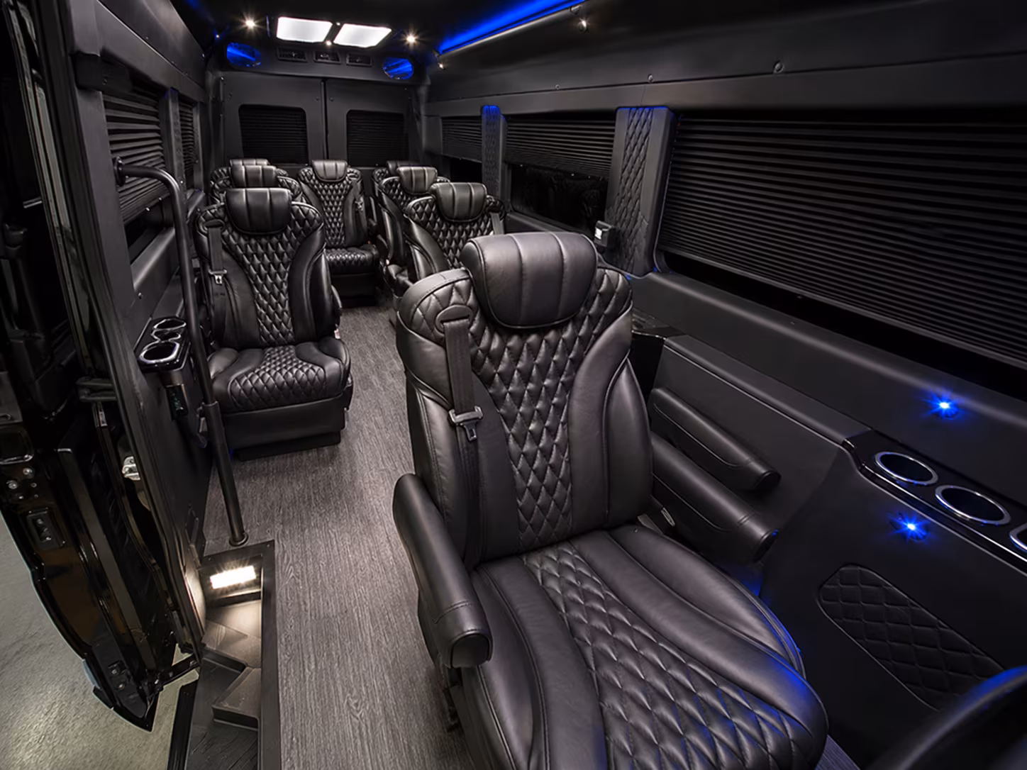 New Orleans Airport Shuttles & Transportation