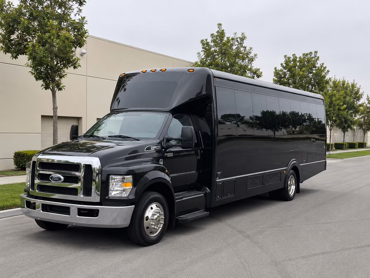 New Orleans Homecoming & Prom Party Bus Rentals